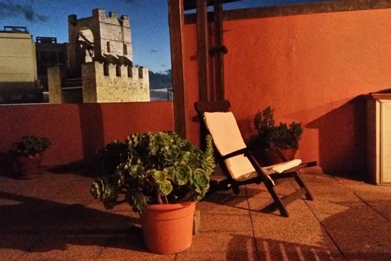 Апартаменти Attico In Centro Con Vista Della Torre - Cozy Penthouse Facing To The Tower Ористано Екстер'єр фото